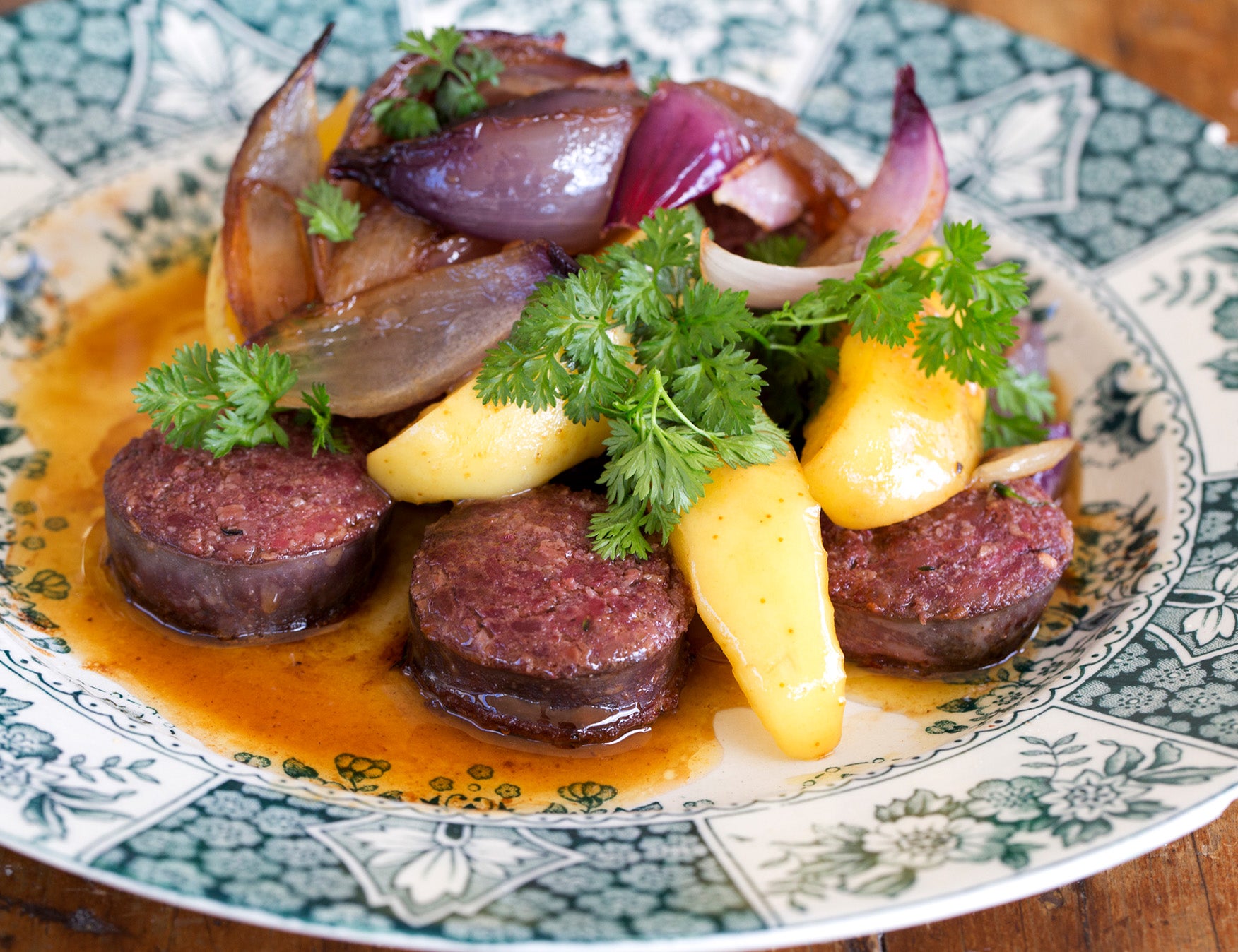 Black Sausage with Apples & Apple Cider Recipe
