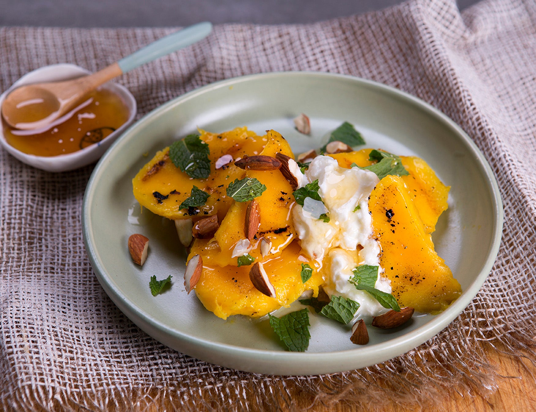 Grilled Mango with Greek Yogurt, Honey and Almonds Recipe
